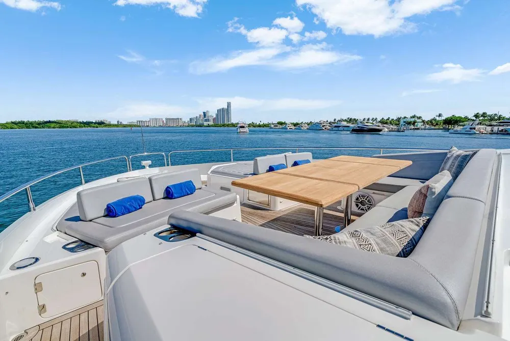 yacht-566840