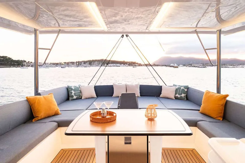 yacht-575185