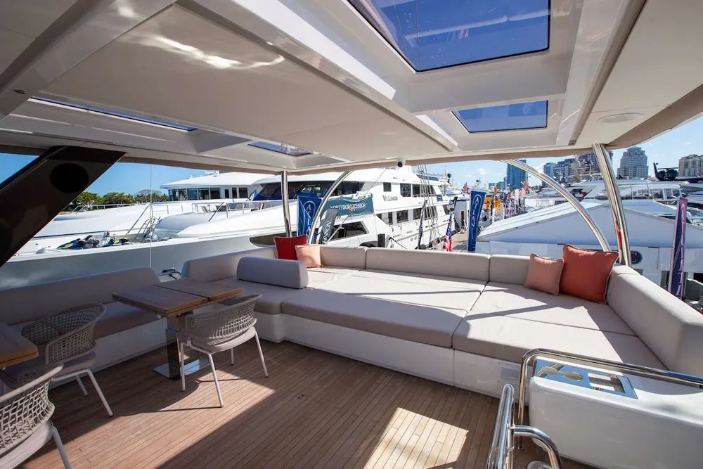 yacht-577350