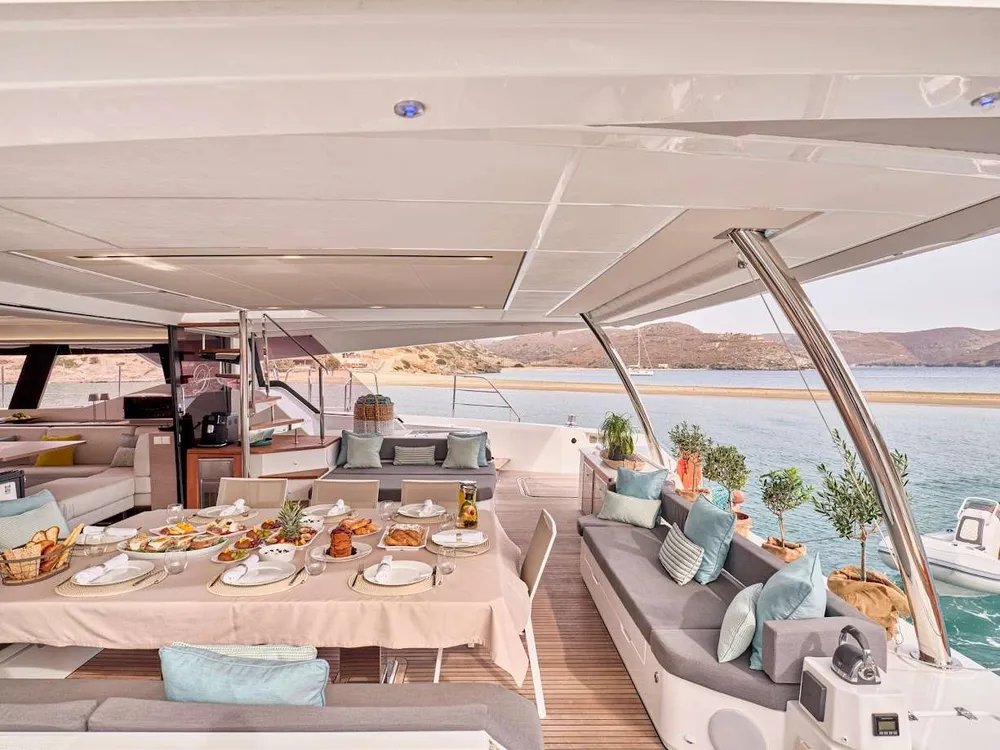 yacht-563481