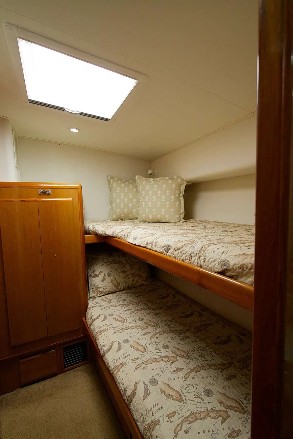 yacht-595369