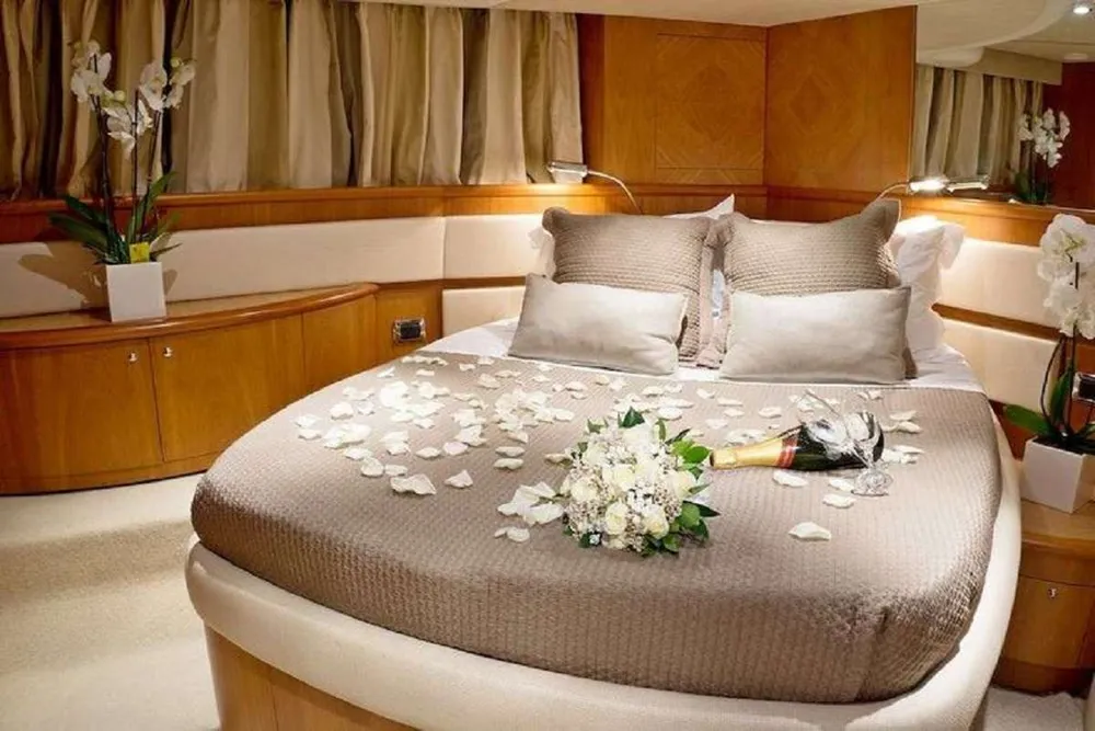 yacht-574298