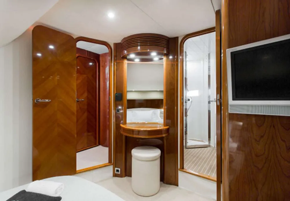 yacht-579160