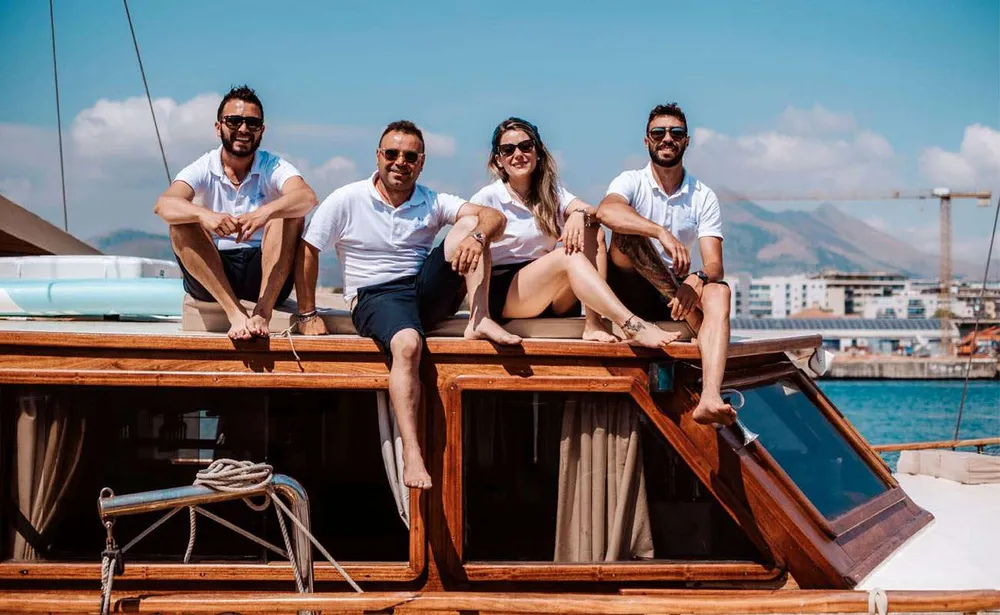 crew-undefined