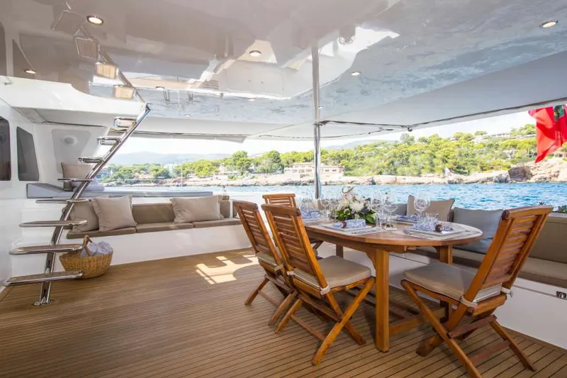 yacht-43945
