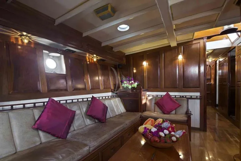 yacht-86267