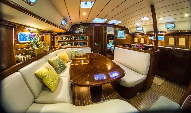 yacht-582076