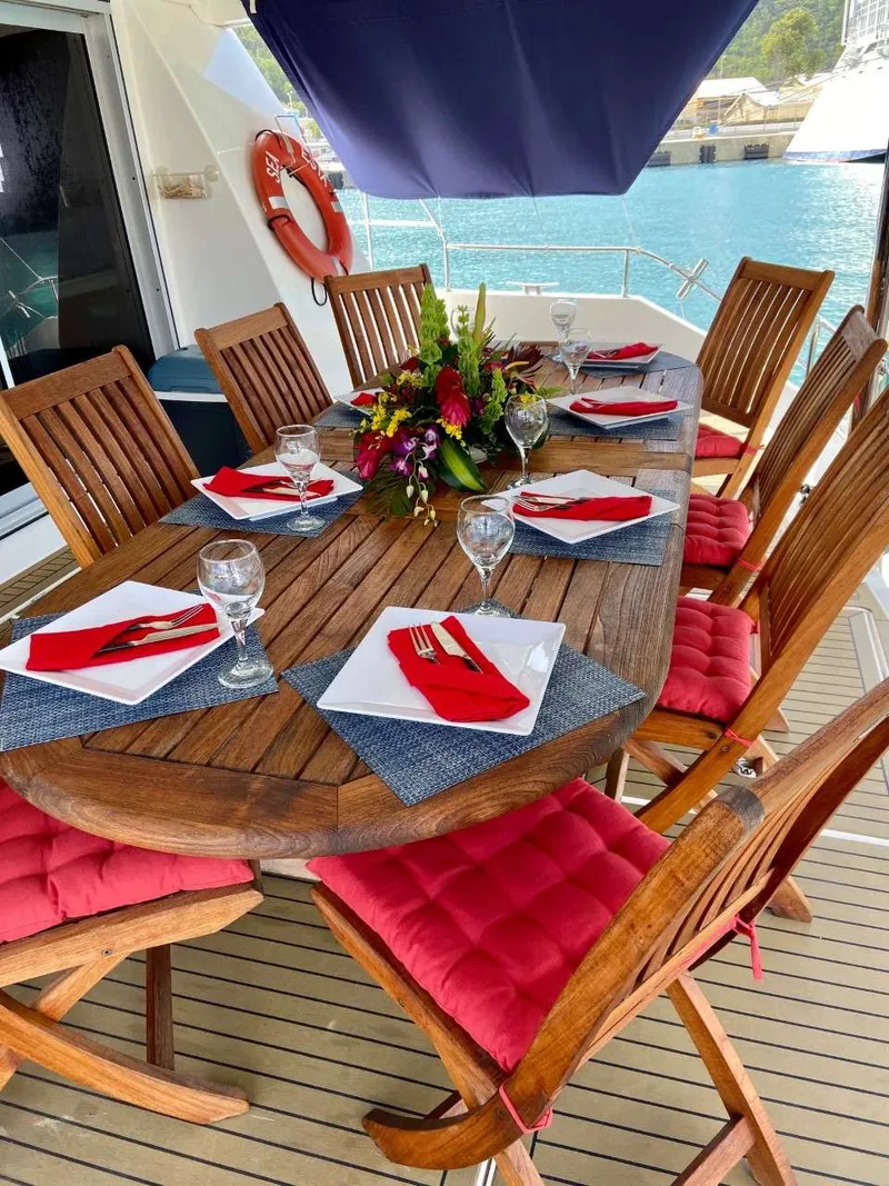 yacht-597029