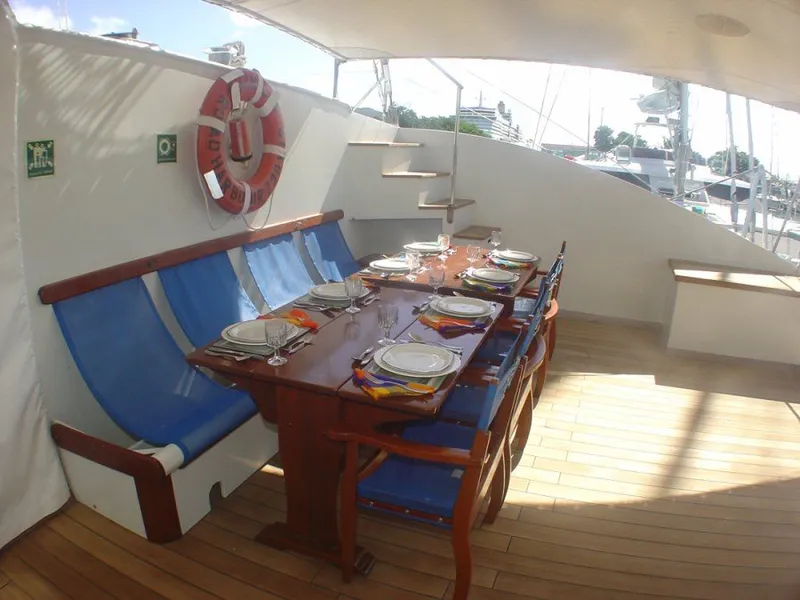 yacht-590284