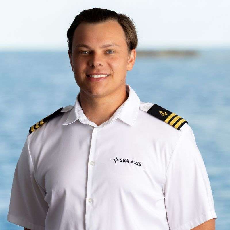 crew-1882532