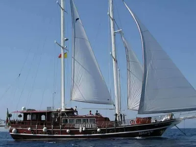 yacht-584901
