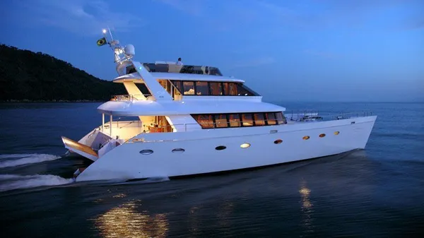 yacht-72999