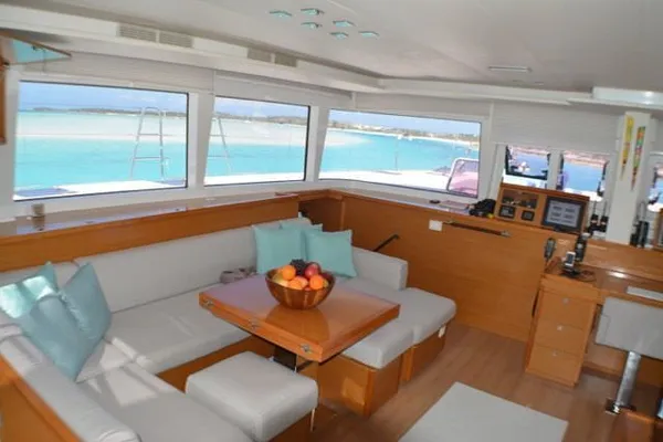 yacht-74573