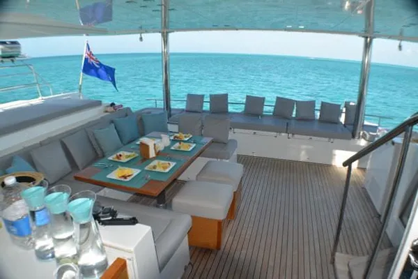 yacht-74575
