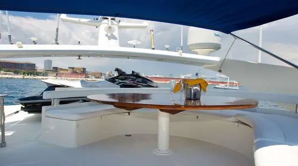 yacht-429027