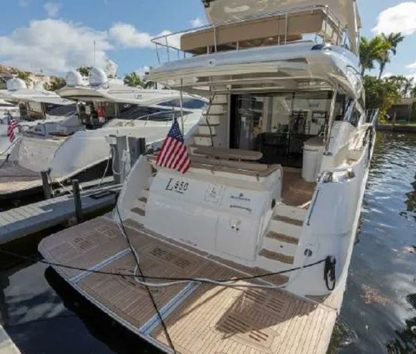 yacht-87812