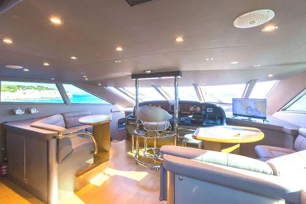 yacht-596270