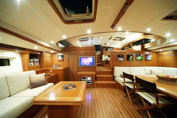 yacht-596916