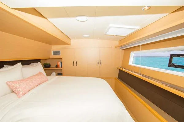 yacht-564596
