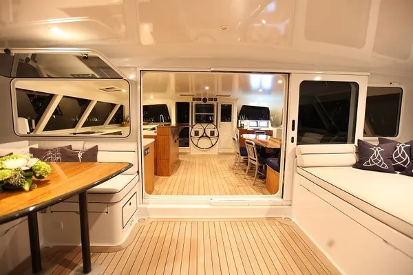 yacht-574731