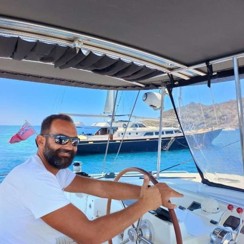 crew-1880512