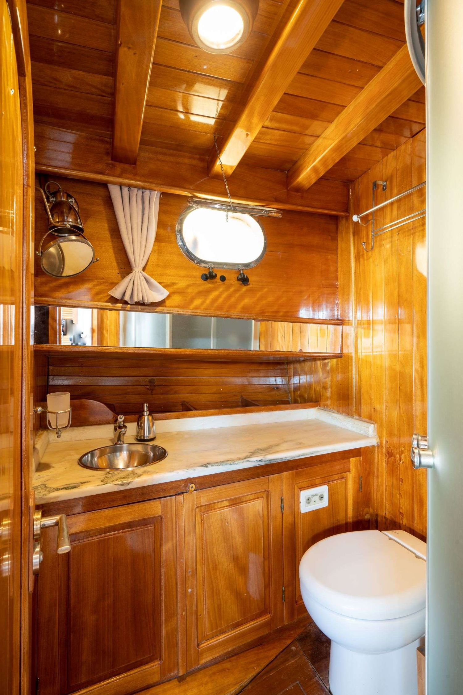 yacht-536439