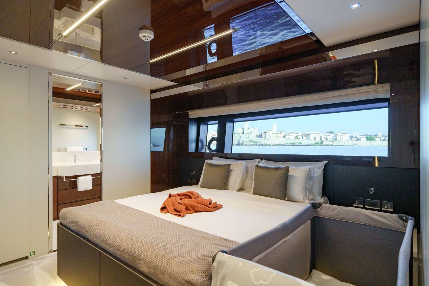 yacht-529010