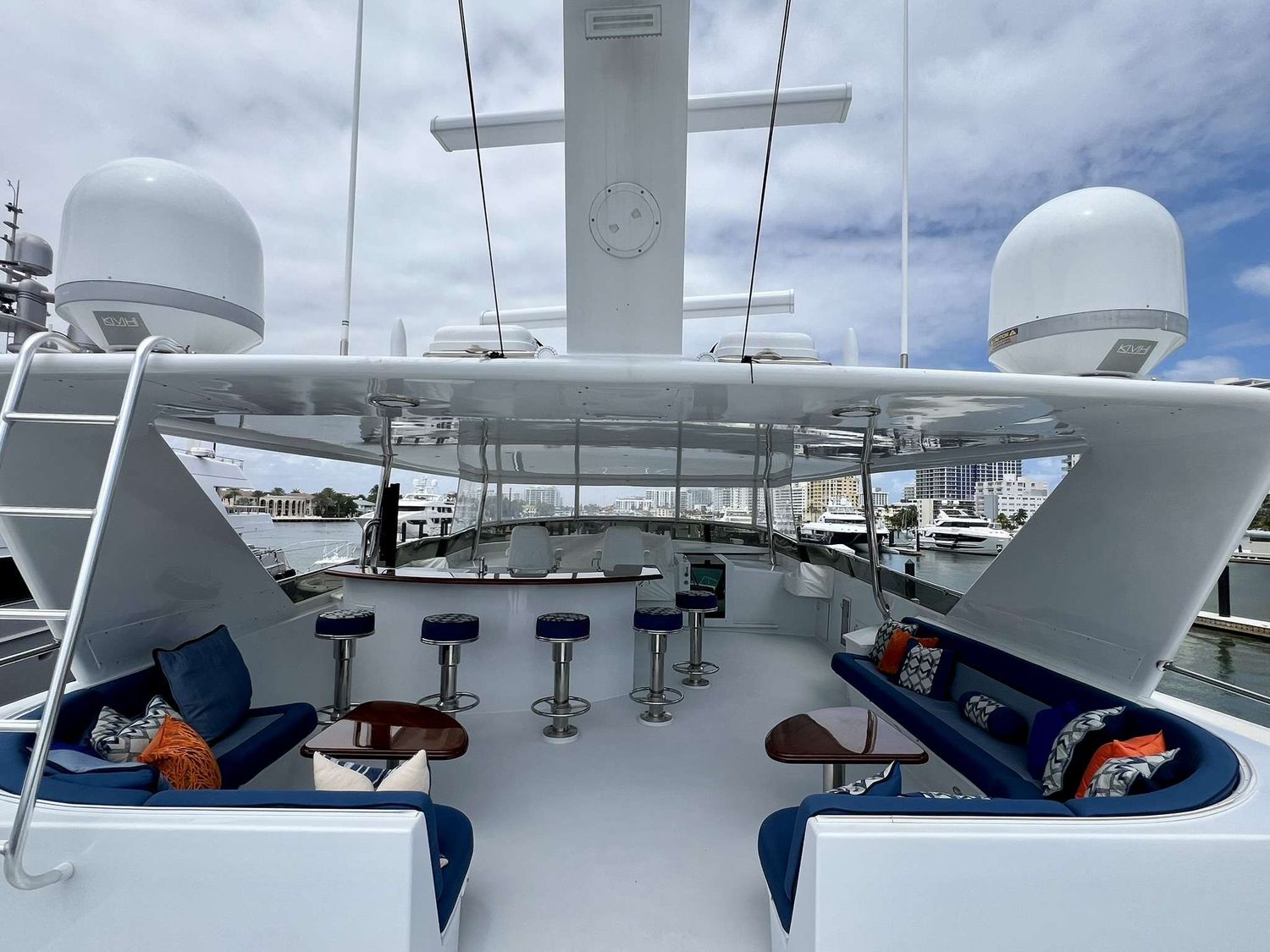 yacht-529100