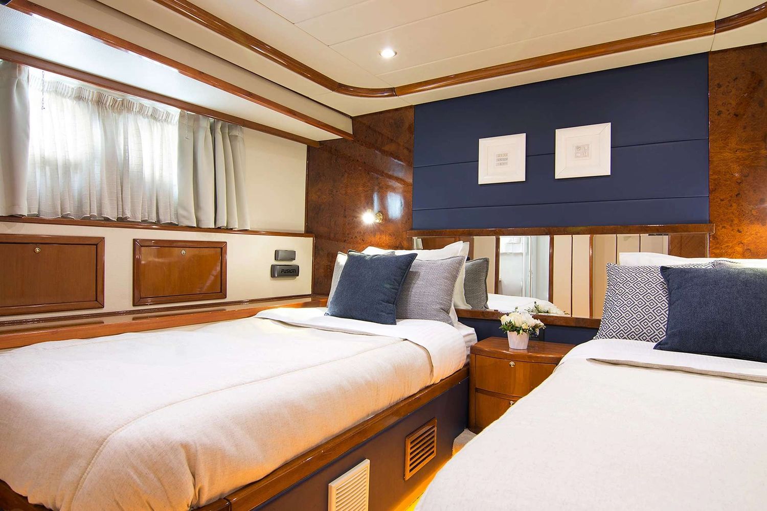 yacht-530421