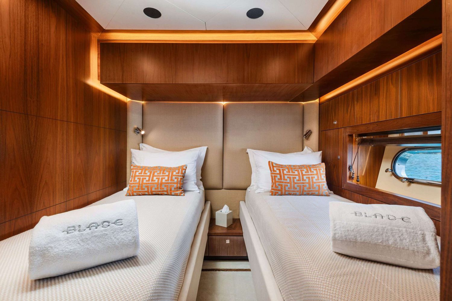 yacht-533701