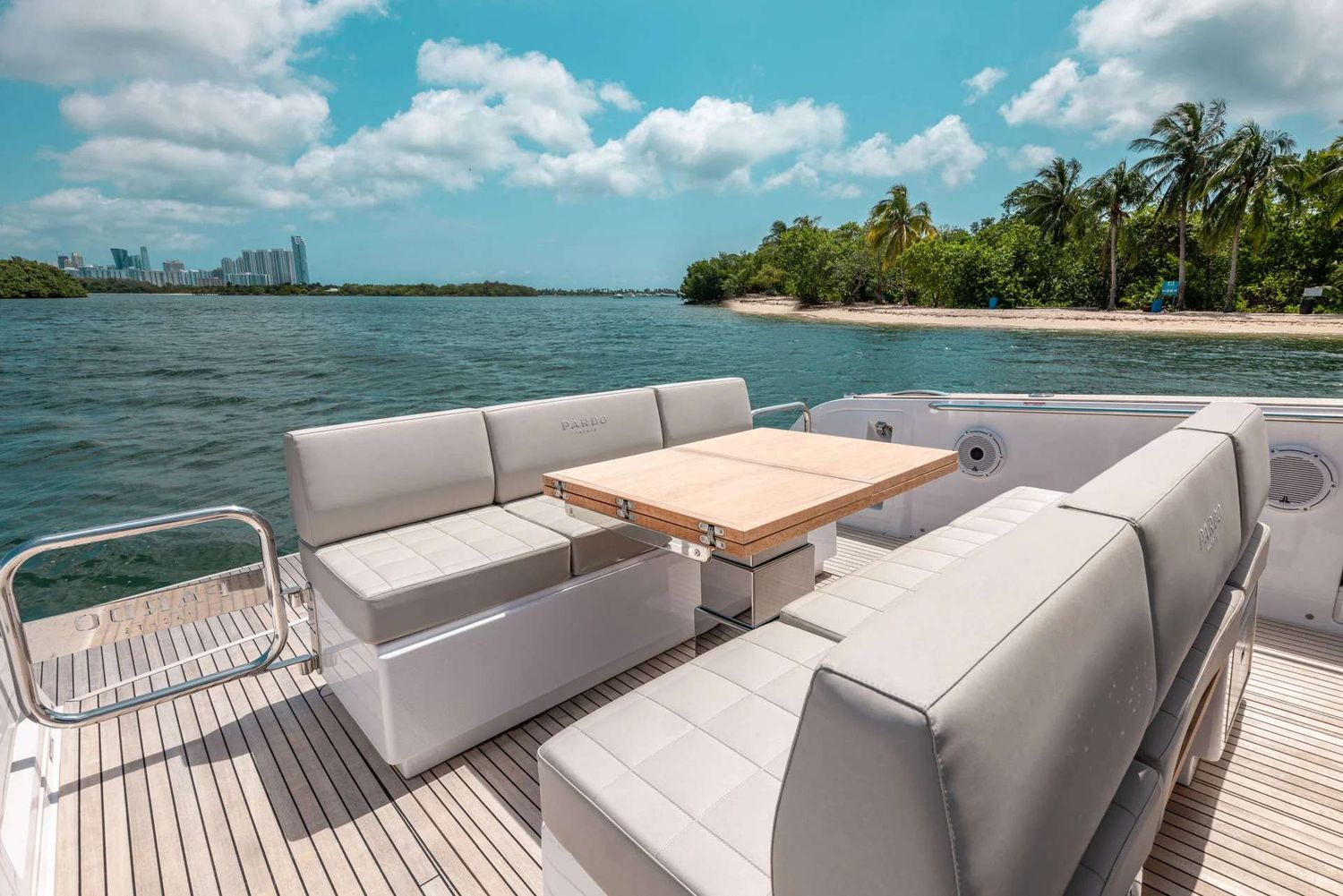 yacht-531114