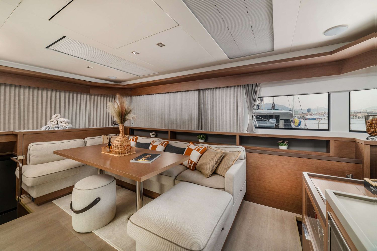yacht-533486