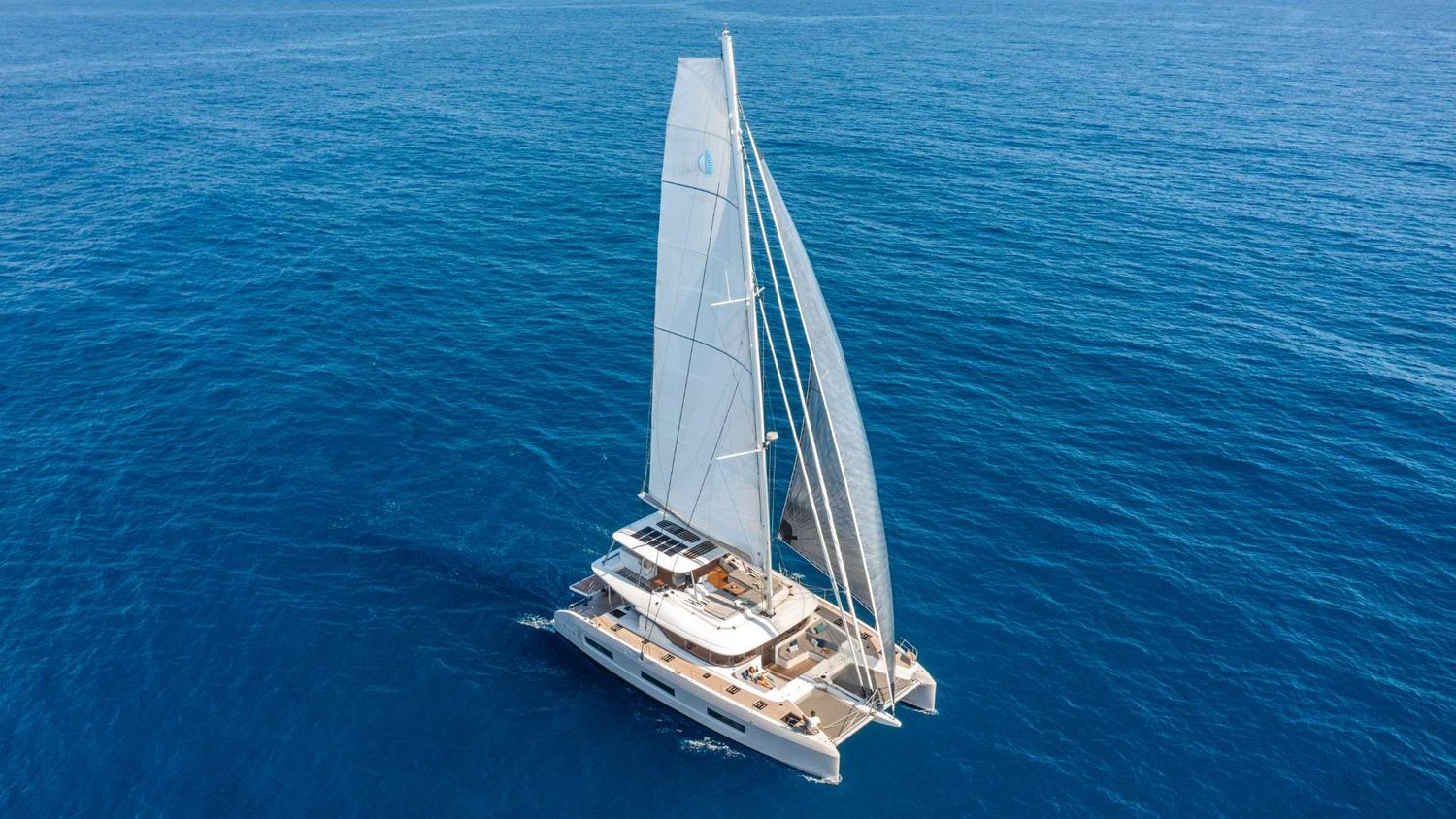 yacht-533119