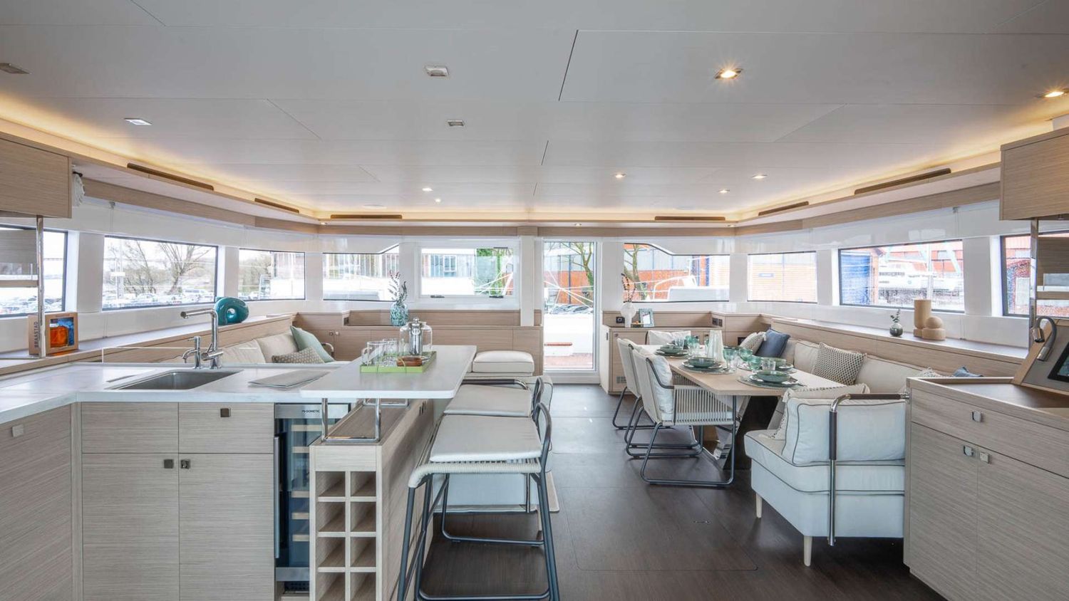 yacht-533102