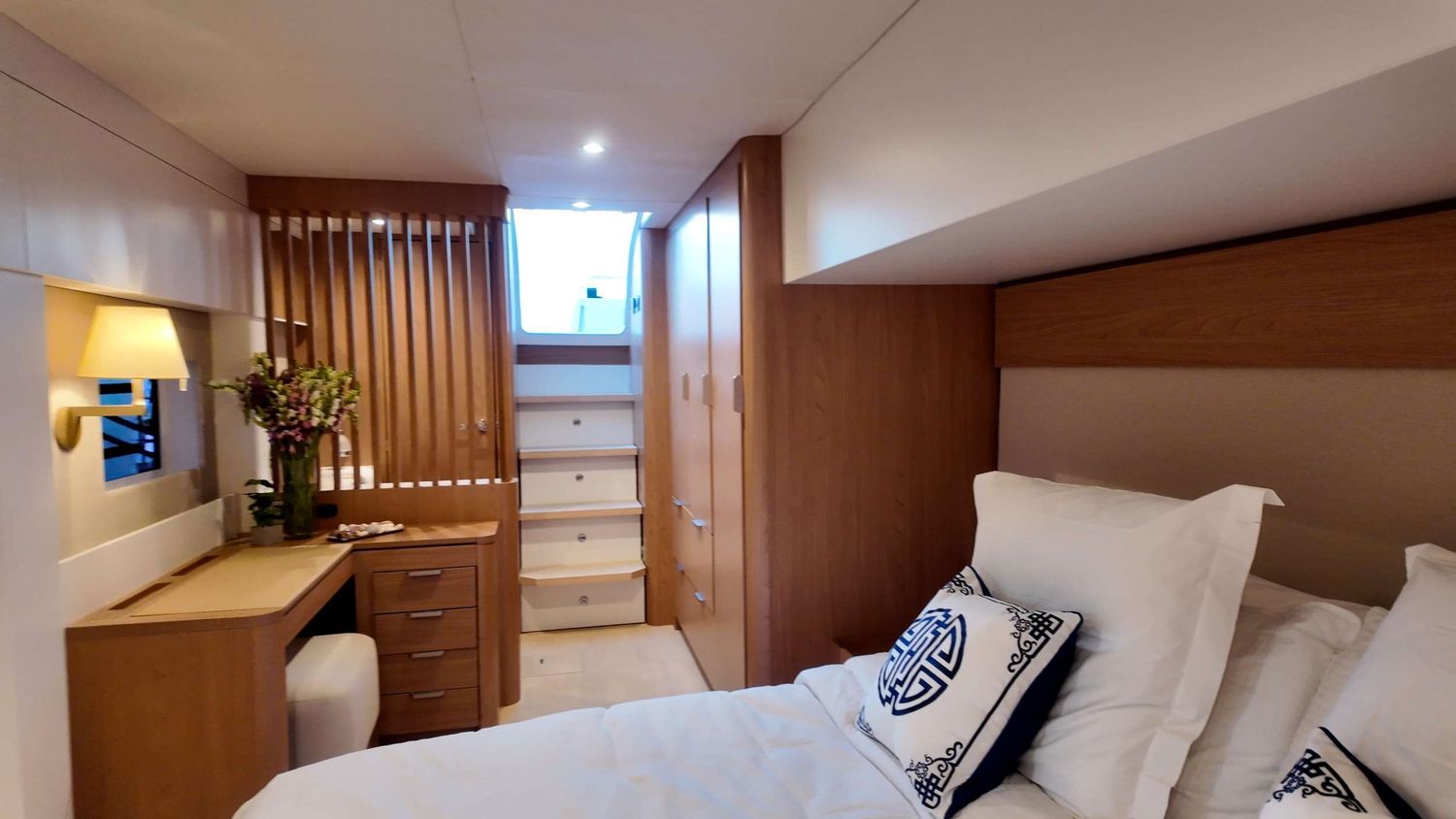 yacht-535181