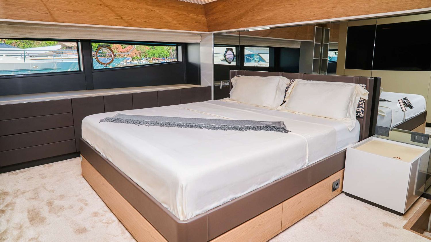 yacht-535823