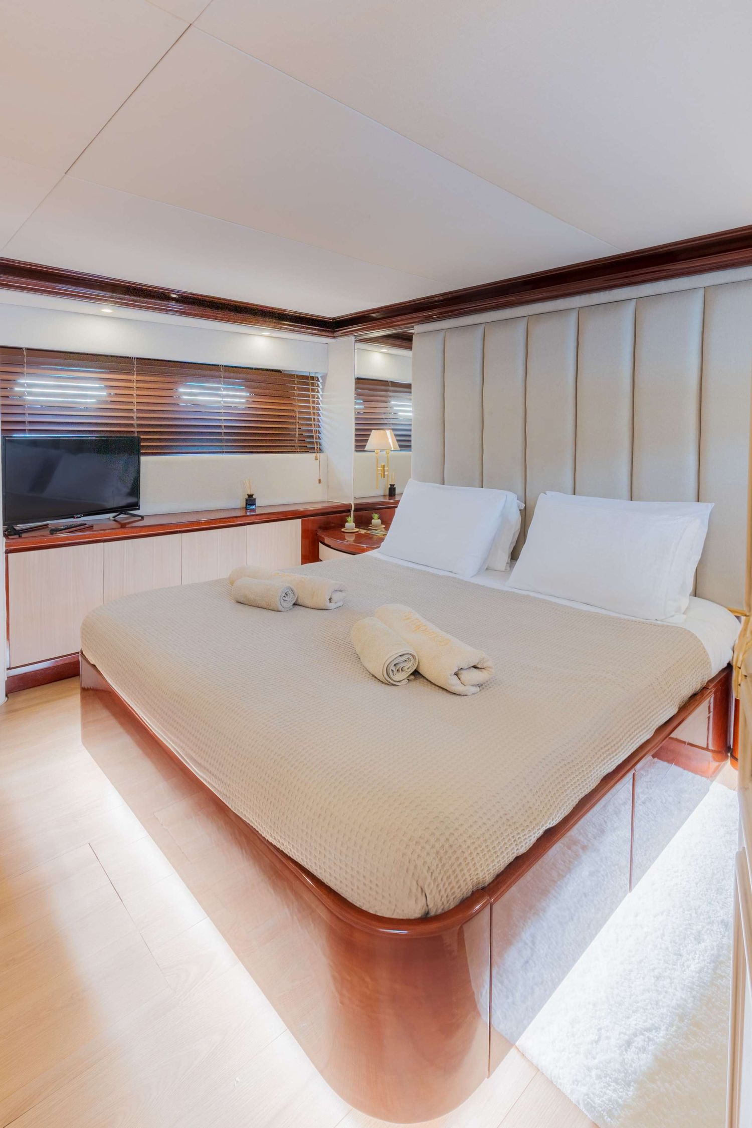 yacht-548249
