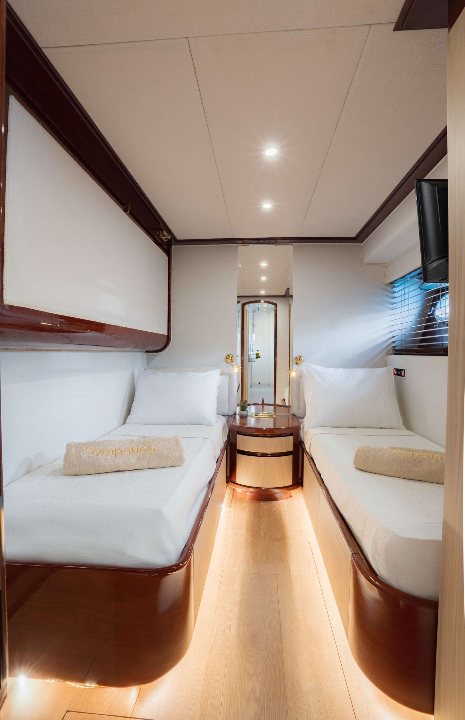 yacht-548251