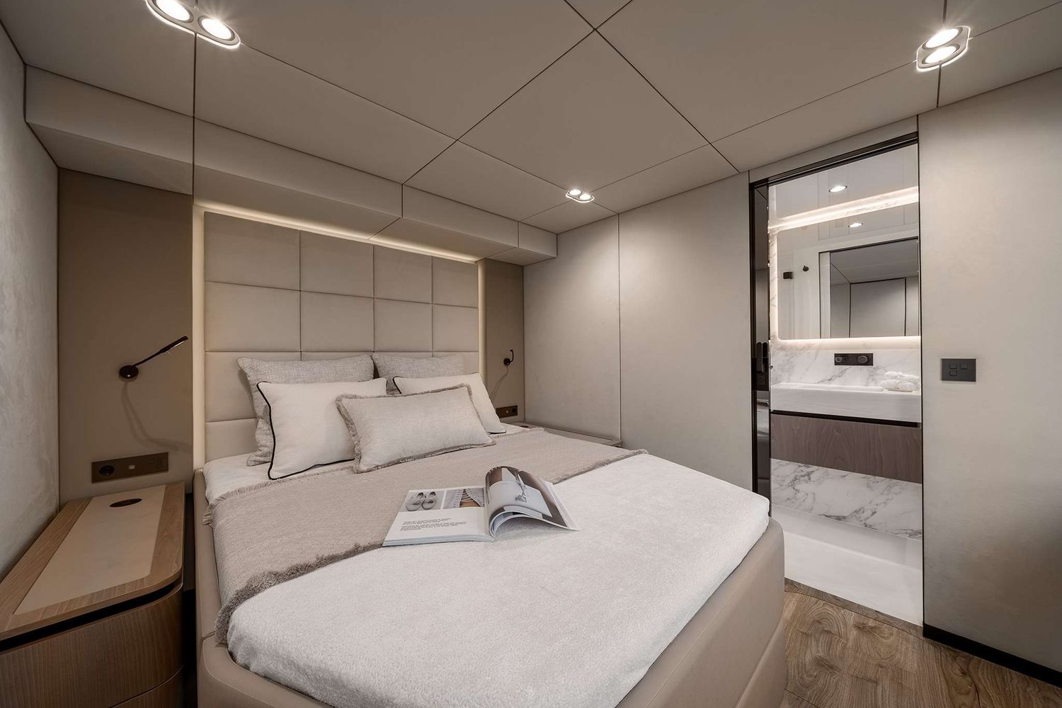 yacht-536195