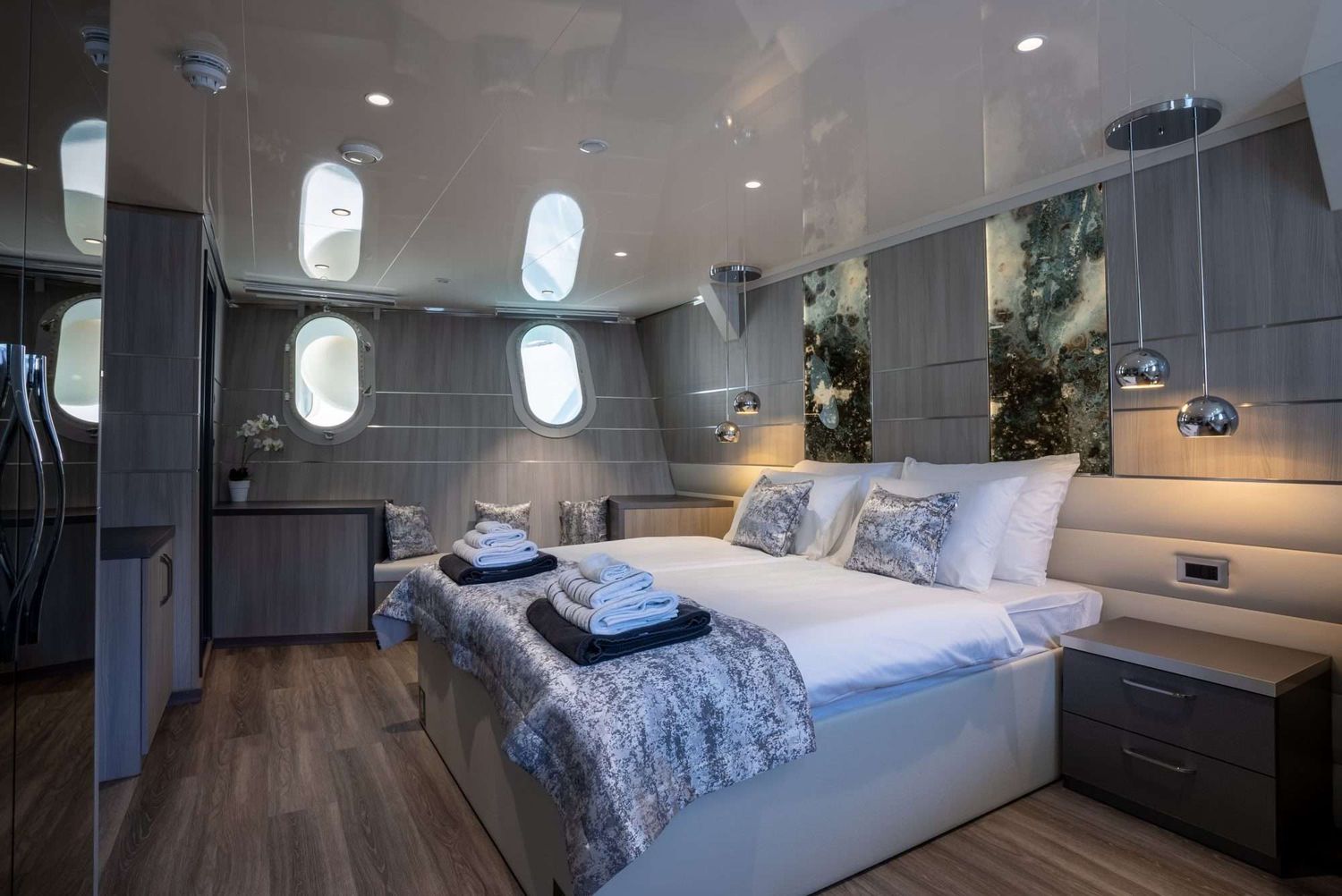 yacht-536543