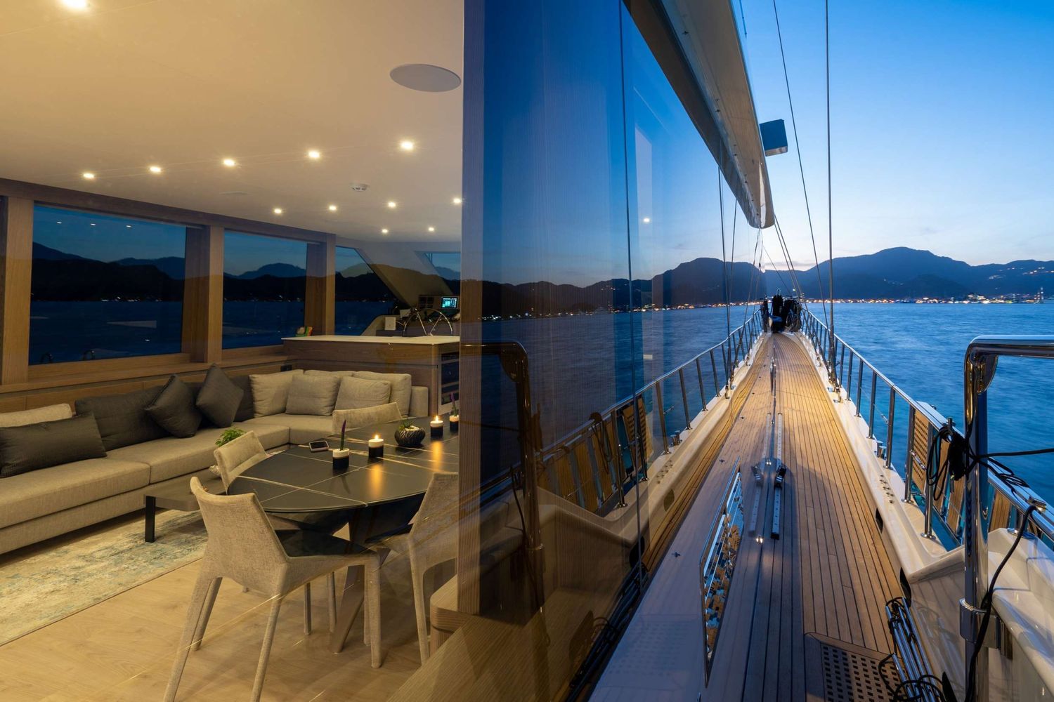 yacht-536608
