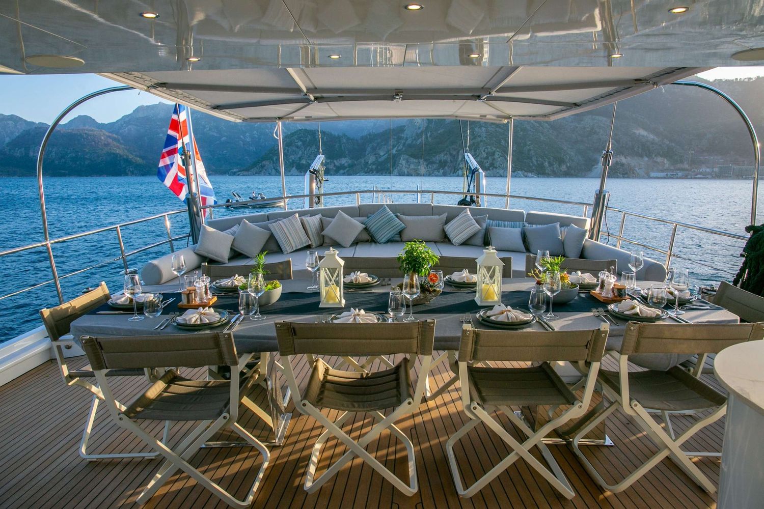 yacht-536598