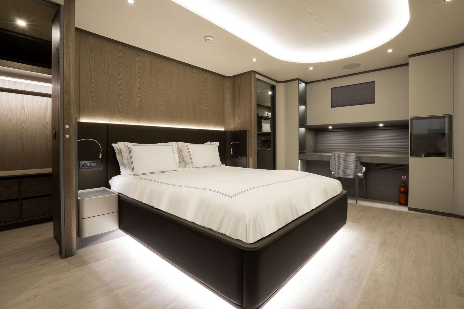 yacht-536601