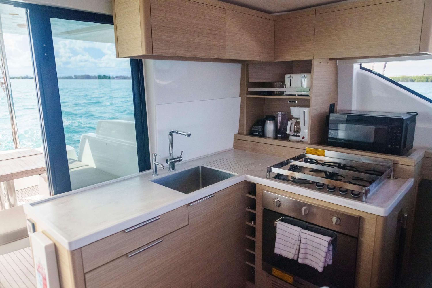 yacht-537110
