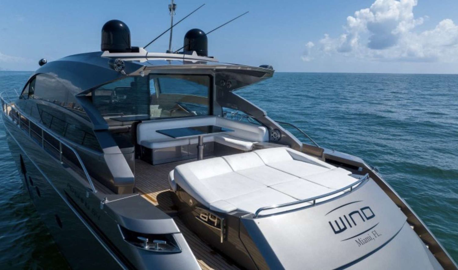 yacht-537390