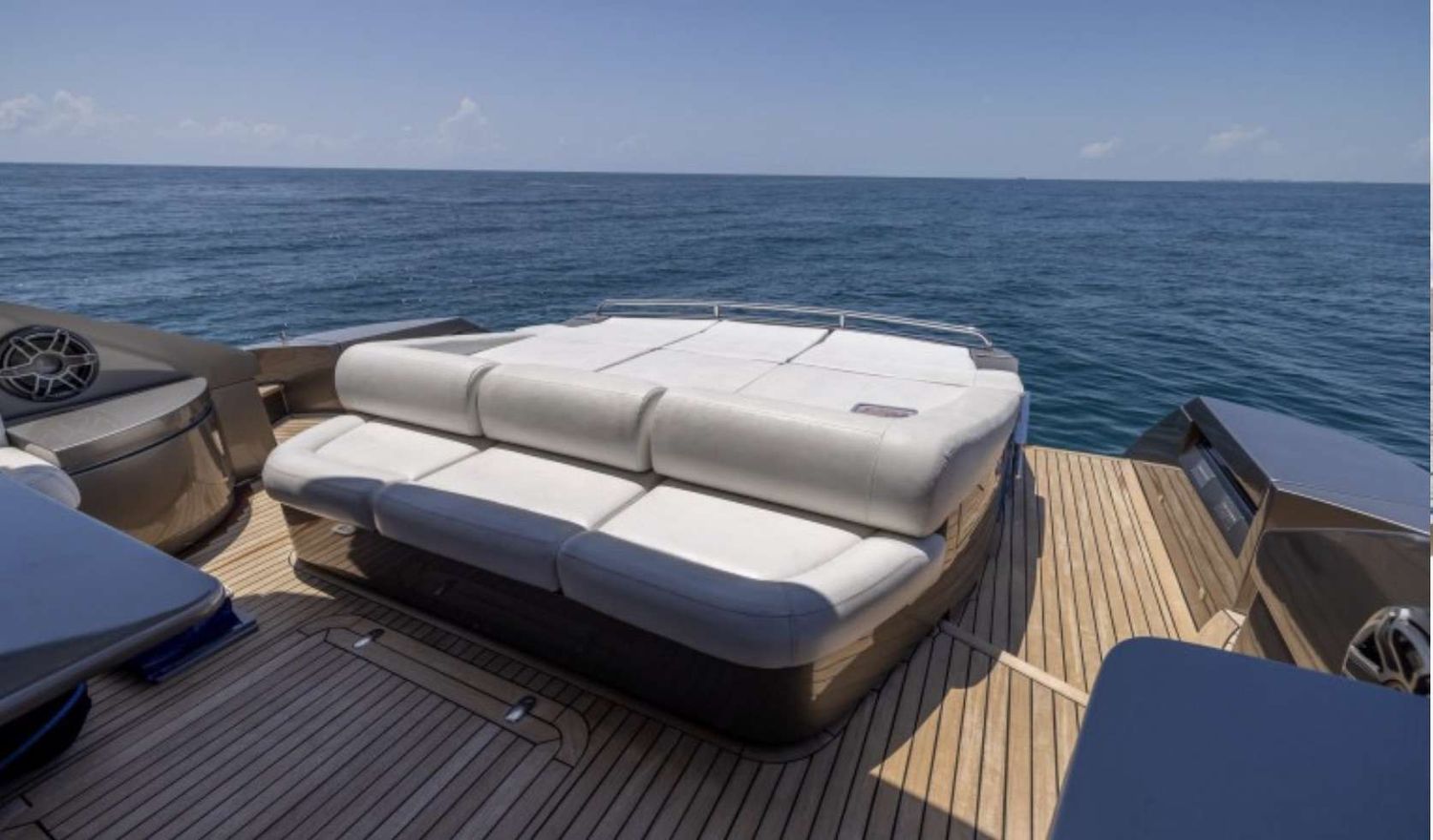 yacht-537392