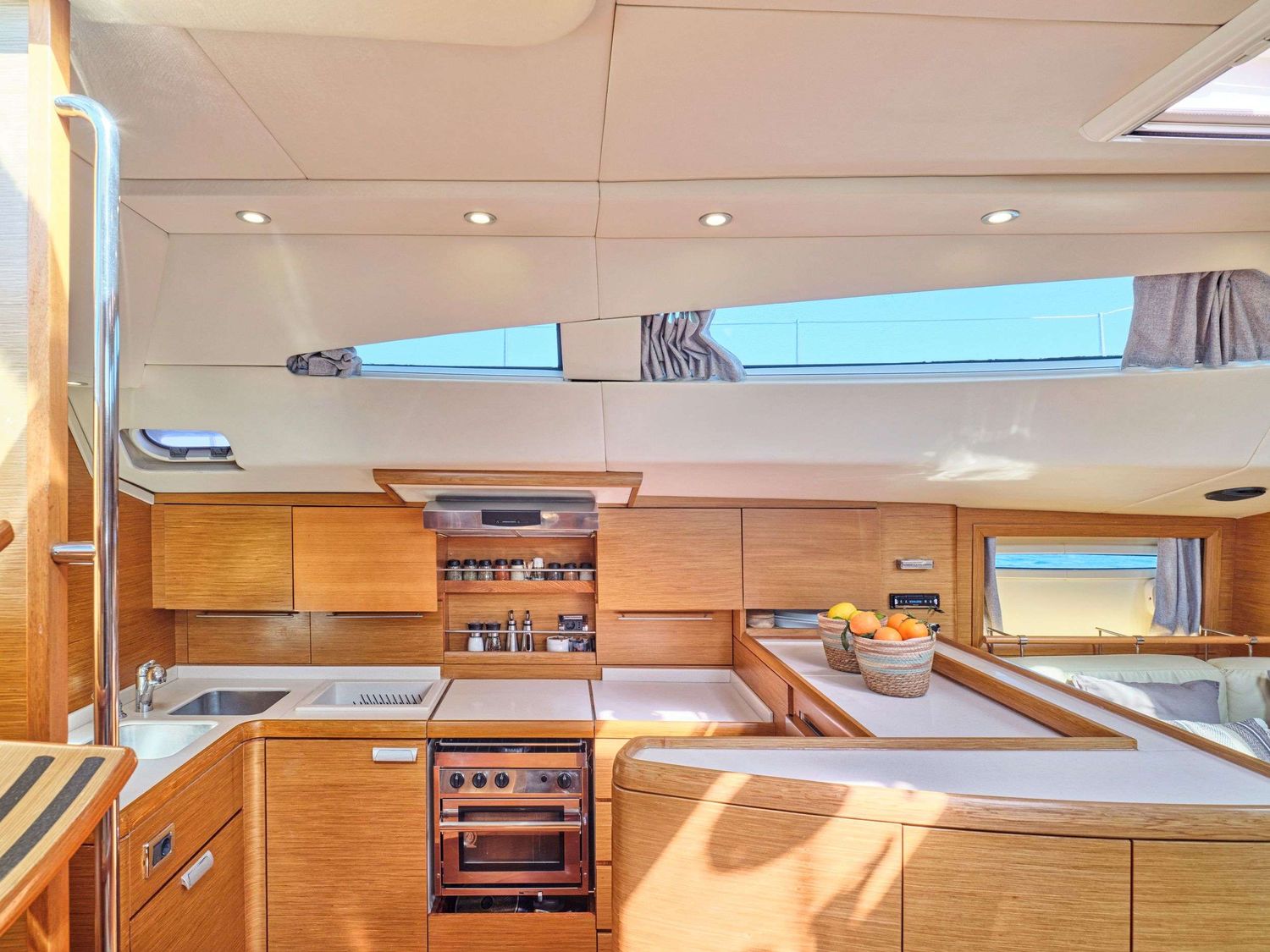 yacht-537743