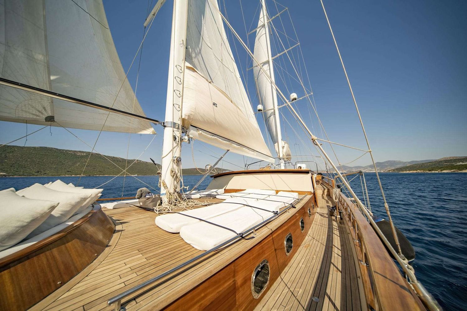 yacht-537663