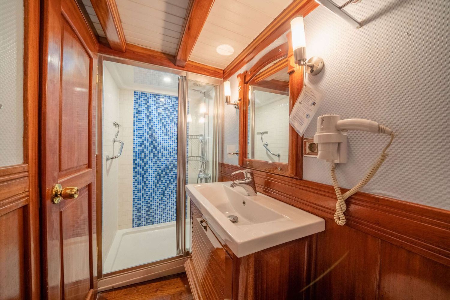 yacht-537694