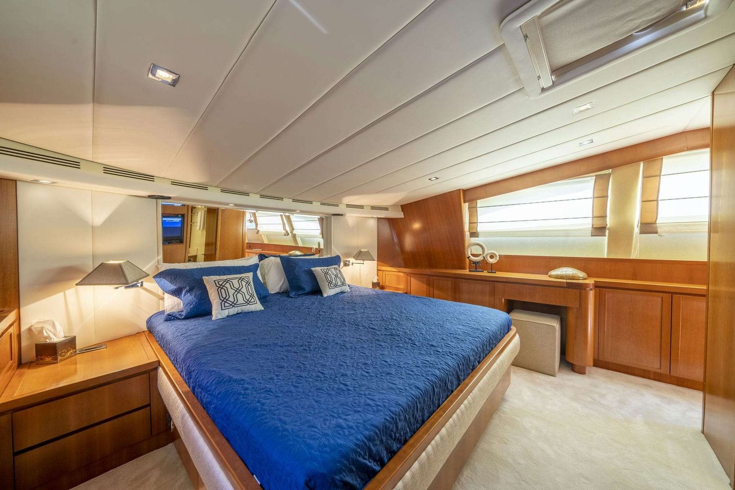 yacht-537568